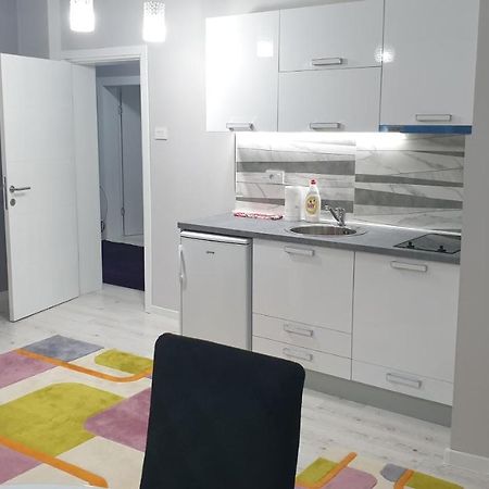 Apartman Sweet Dreams 2 Aparthotel Ni Εξωτερικό φωτογραφία