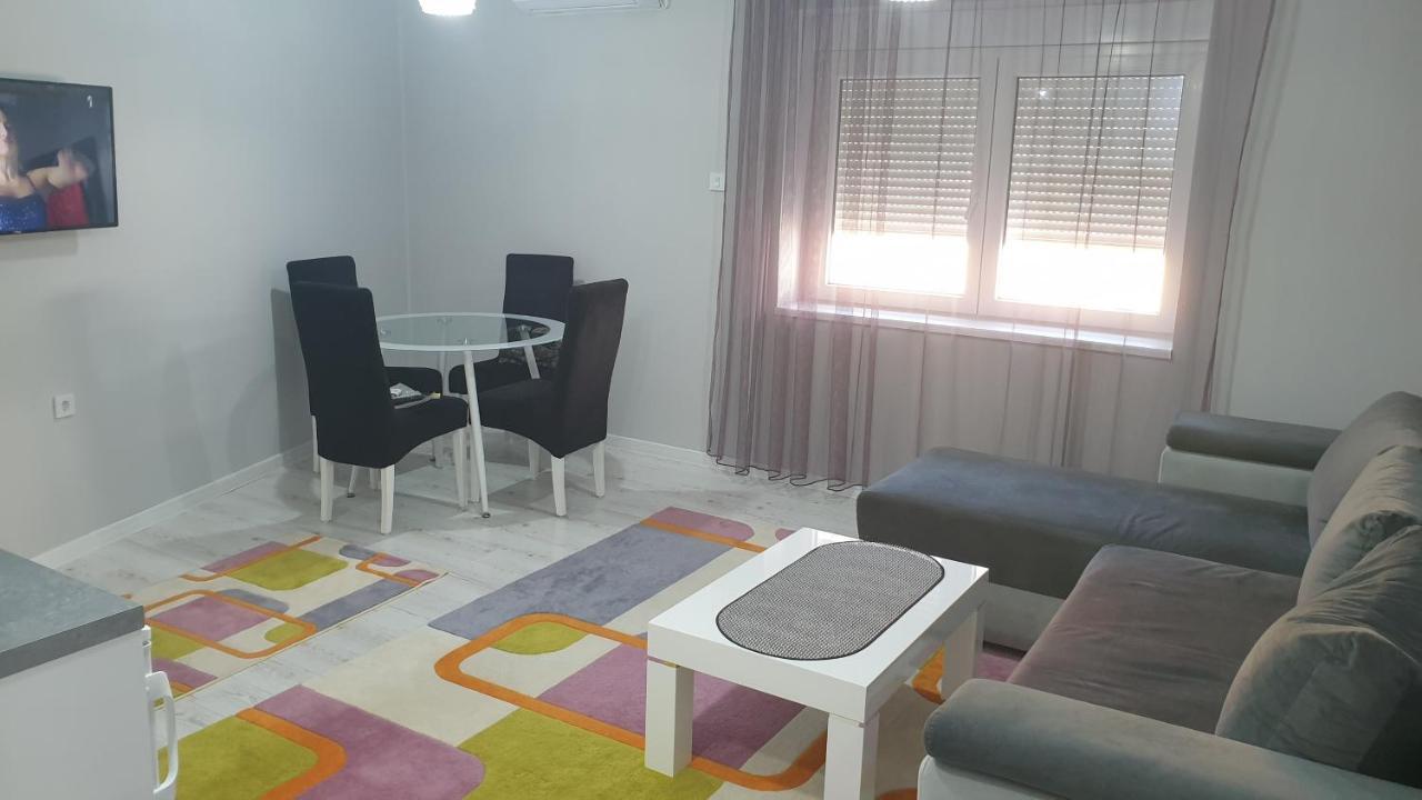 Apartman Sweet Dreams 2 Aparthotel Ni Εξωτερικό φωτογραφία