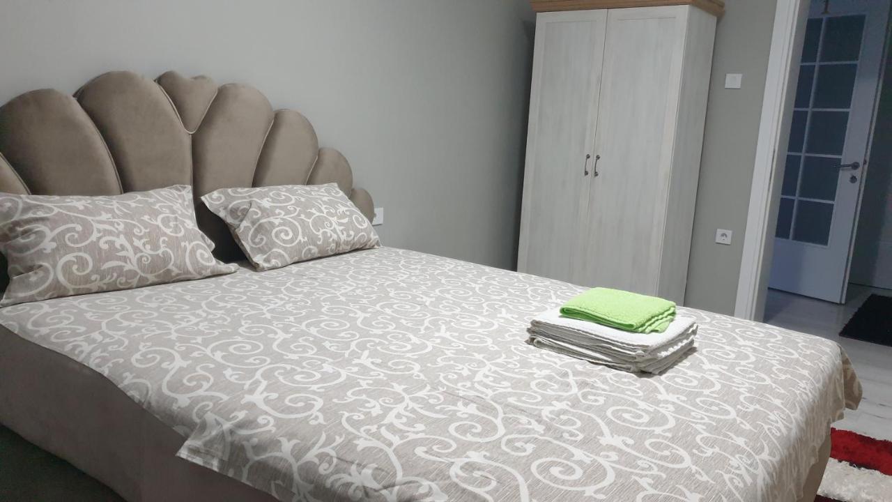 Apartman Sweet Dreams 2 Aparthotel Ni Εξωτερικό φωτογραφία