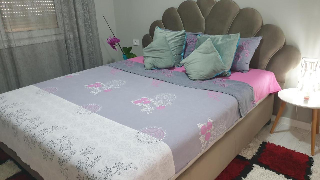 Apartman Sweet Dreams 2 Aparthotel Ni Εξωτερικό φωτογραφία