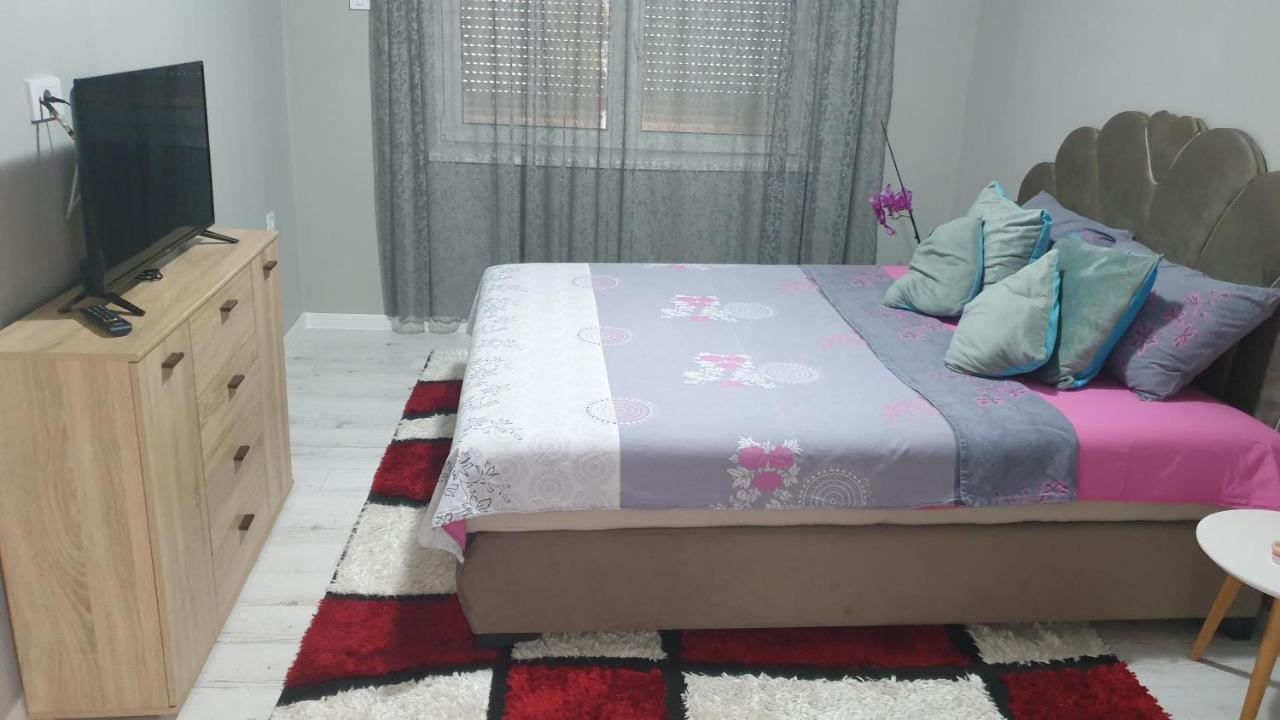 Apartman Sweet Dreams 2 Aparthotel Ni Εξωτερικό φωτογραφία